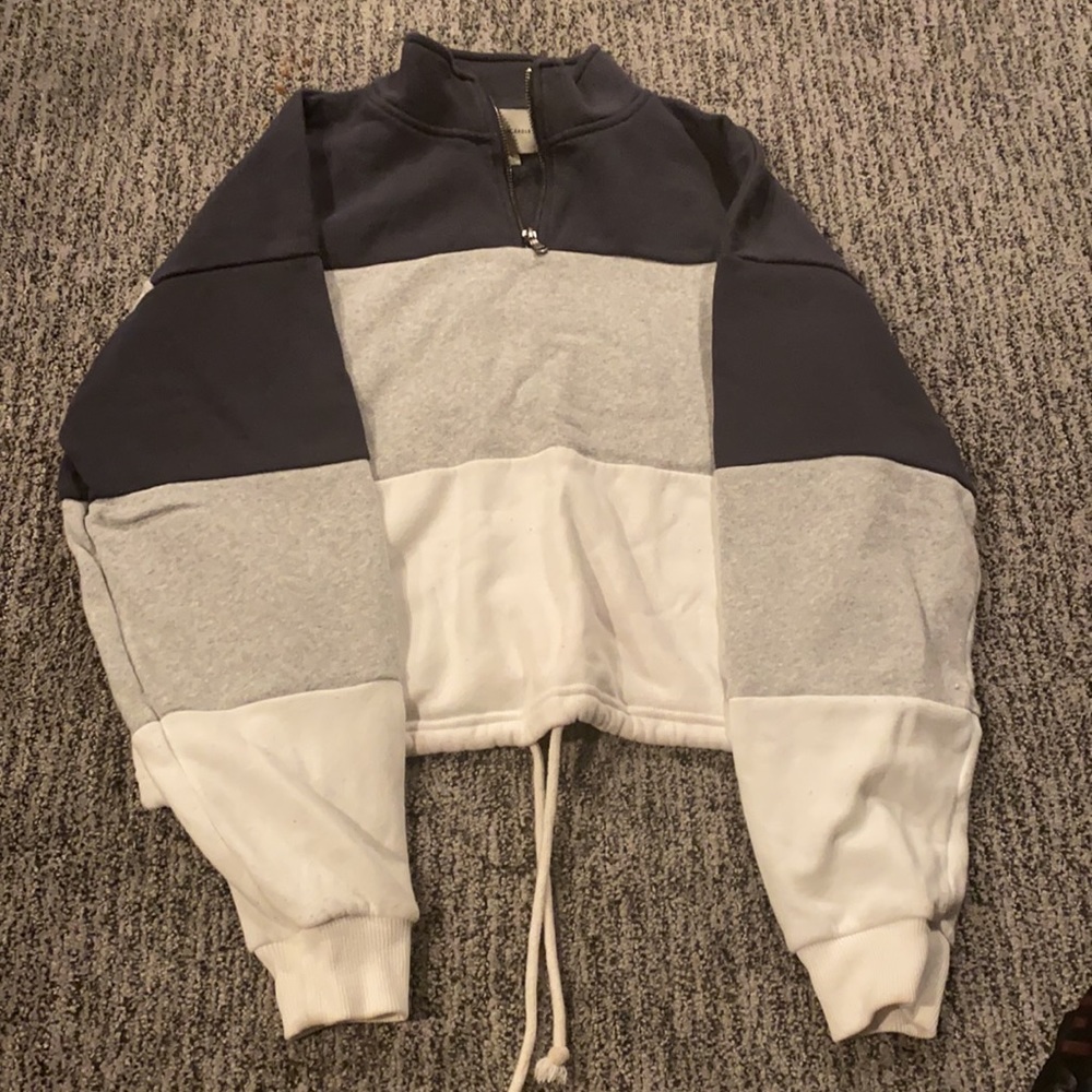 American eagle crop sweatshirt